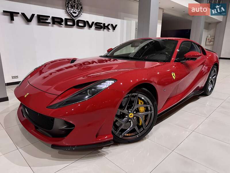 Ferrari 812 Superfast 2020