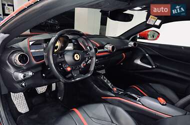 Купе Ferrari 812 Superfast 2020 в 