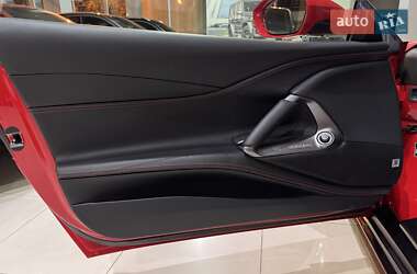 Купе Ferrari 812 Superfast 2020 в 