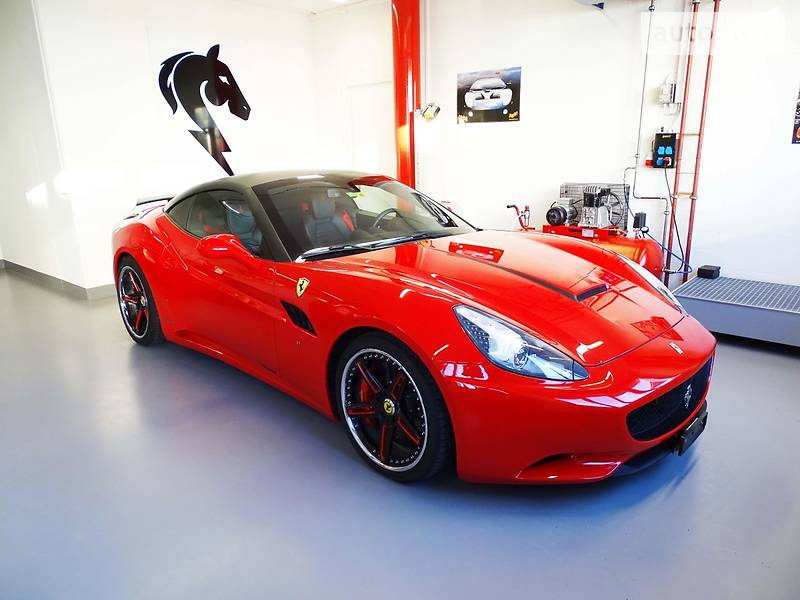 Ferrari California 2012 року