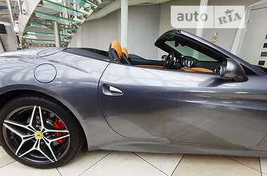 Кабриолет Ferrari California 2015 в 