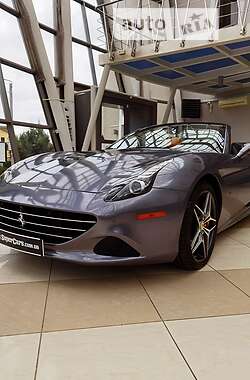Кабриолет Ferrari California 2015 в 
