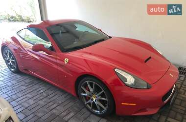 Кабріолет Ferrari California 2010 в 