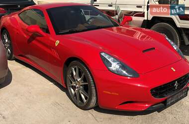 Кабріолет Ferrari California 2010 в 