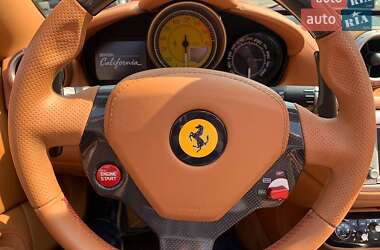 Кабріолет Ferrari California 2010 в 