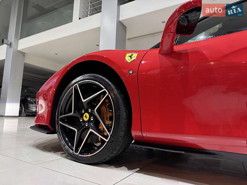 Позашляховик / Кросовер Ferrari F8 2021 в Одесі