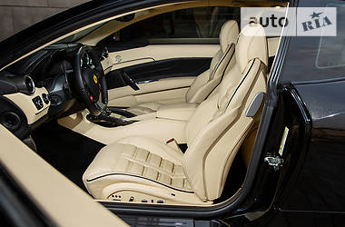 Купе Ferrari FF 2013 в Киеве