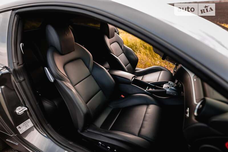 Хэтчбек Ferrari FF 2013 в Львове