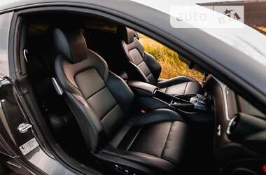Хетчбек Ferrari FF 2013 в 