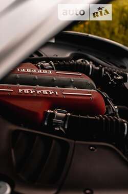 Хетчбек Ferrari FF 2013 в 