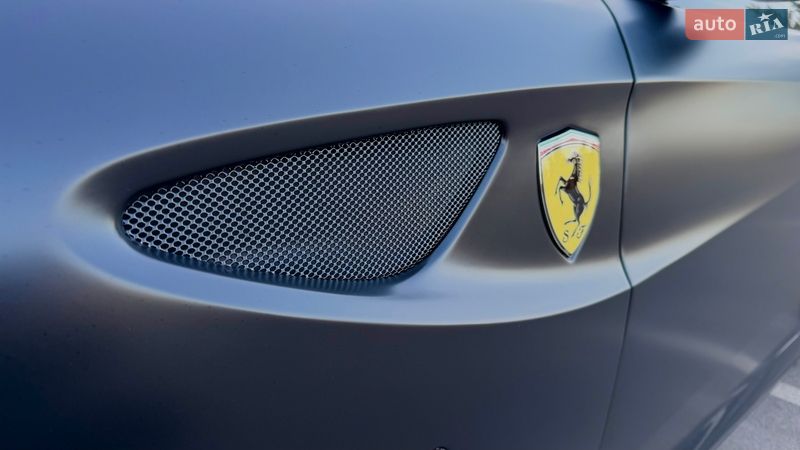 Купе Ferrari FF 2013 в Киеве
