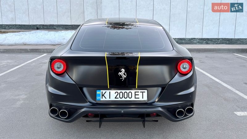 Купе Ferrari FF 2013 в Киеве