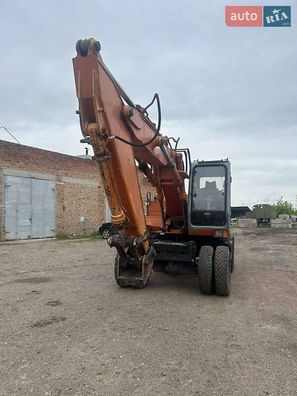 Колісний екскаватор Fiat-Hitachi FH 1991 в 