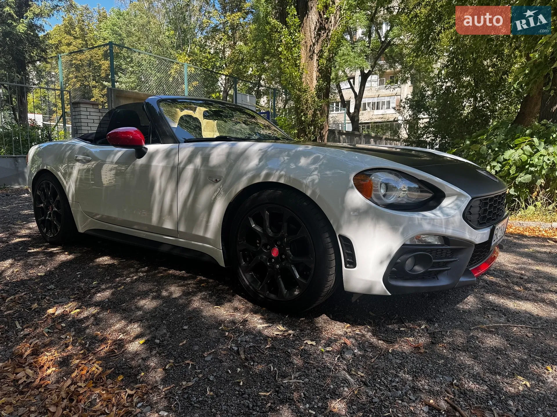 2017 Fiat 124 Spider - мініатюра 16