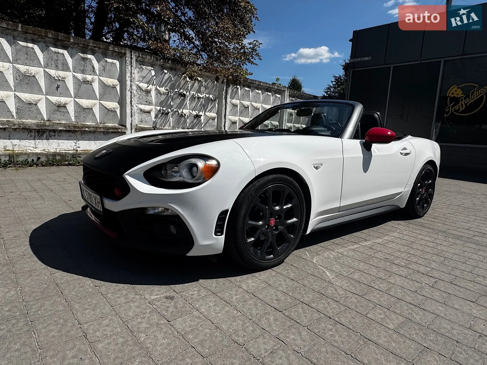 2017 Fiat 124 Spider - мініатюра 49