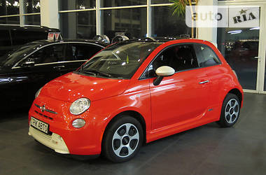 Хэтчбек Fiat 500 2013 в 