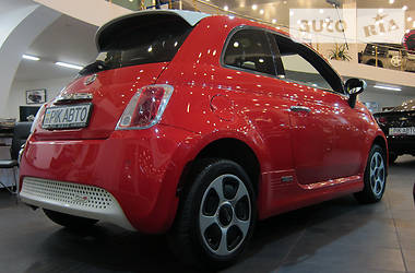Хэтчбек Fiat 500 2013 в 
