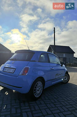 Хэтчбек Fiat 500 2010 в 