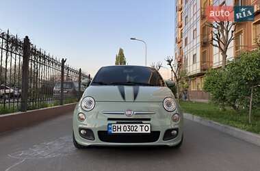 Хэтчбек Fiat 500 2012 в 