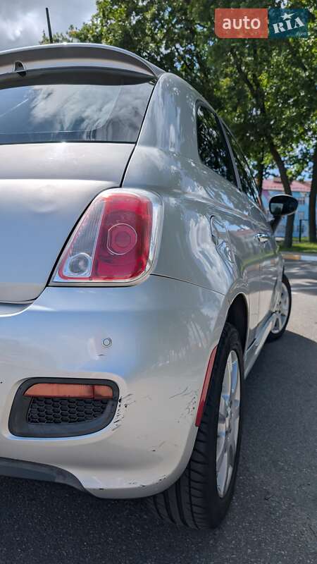 Хэтчбек Fiat 500 2011 в Киеве