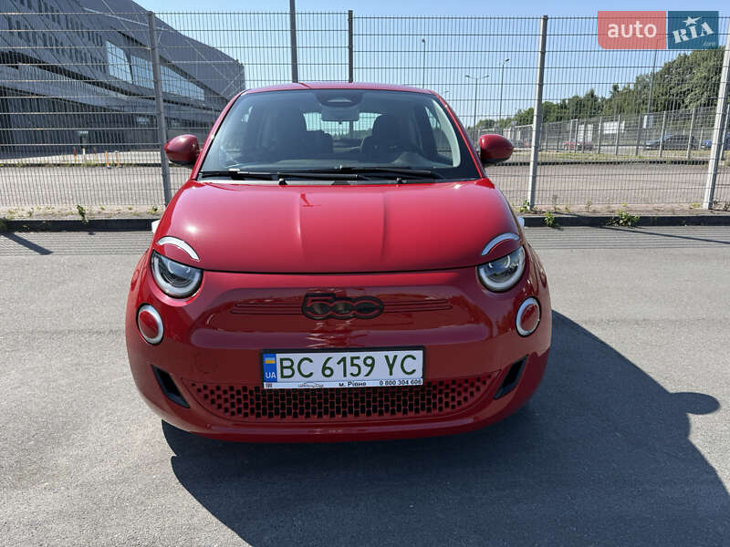 Хэтчбек Fiat 500 2021 в 