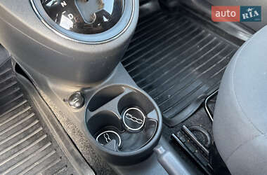 Хэтчбек Fiat 500 2012 в 