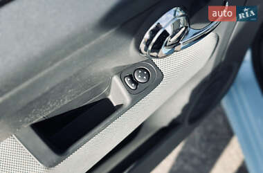 Хэтчбек Fiat 500 2012 в 