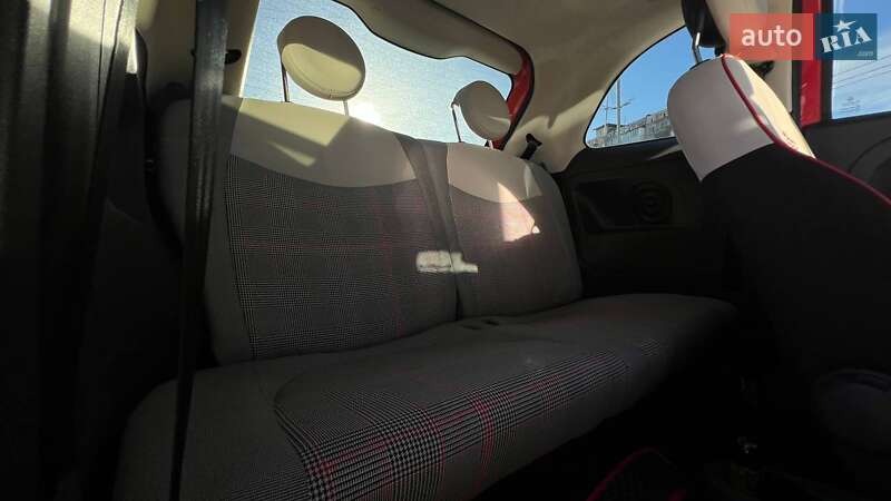 Хэтчбек Fiat 500 2015 в Киеве фото 11 Хэтчбек Fiat 500 2015 в Киеве