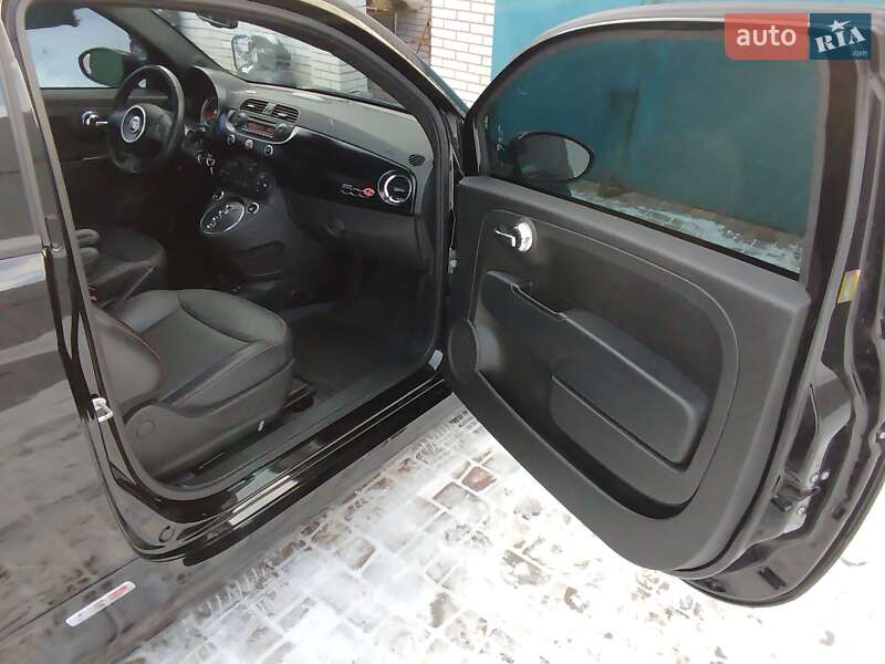 Хэтчбек Fiat 500 2014 в Запорожье