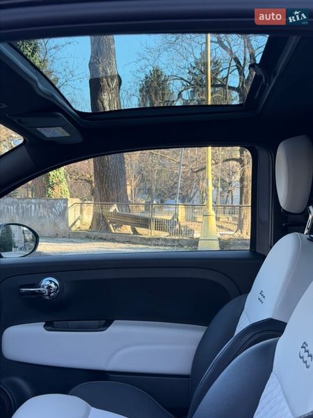 Хэтчбек Fiat 500 2022 в Ужгороде
