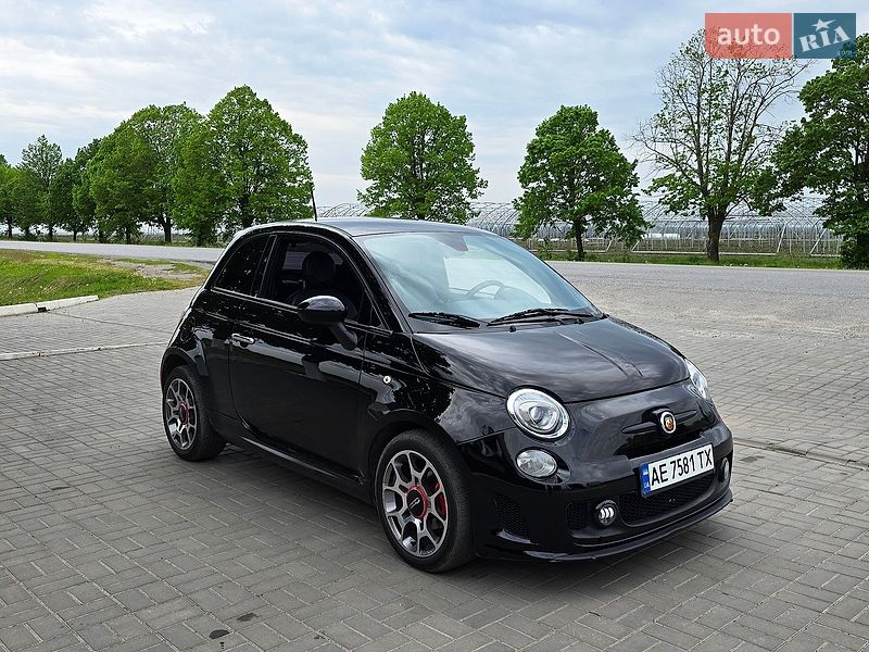 Хэтчбек Fiat 500 2015 в Магдалиновке