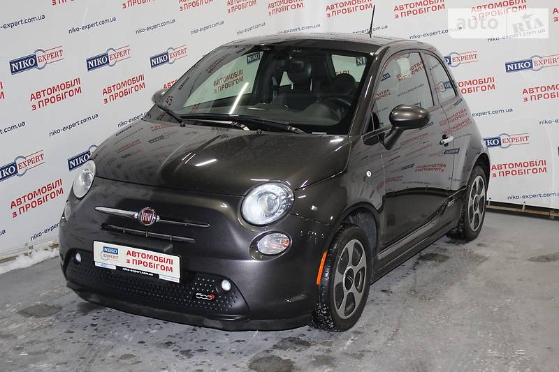 Хэтчбек Fiat 500e 2016 в Киеве