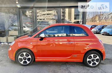 Хетчбек Fiat 500e 2015 в 