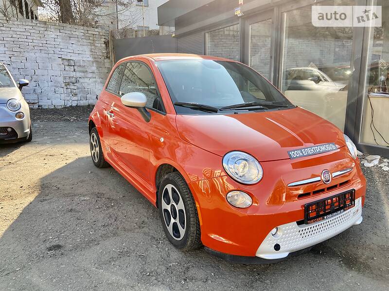 Хетчбек Fiat 500e 2015 в Києві