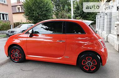 Хэтчбек Fiat 500e 2015 в Черновцах