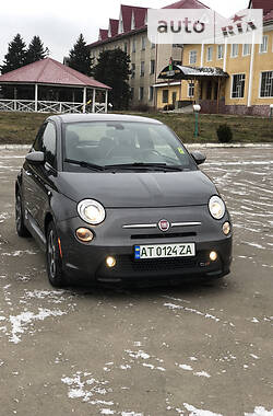 Купе Fiat 500e 2016 в Коломые