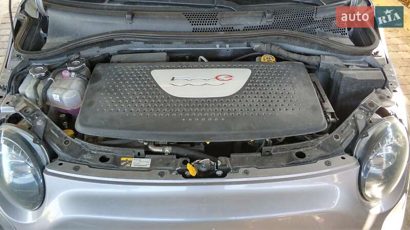 Хэтчбек Fiat 500e 2015 в Киеве