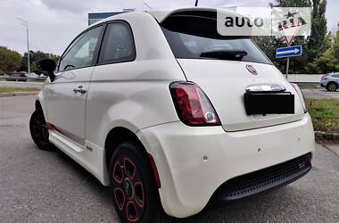 Хэтчбек Fiat 500e 2015 в Киеве