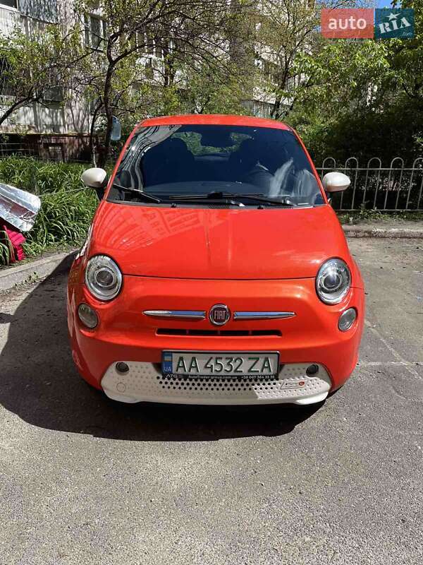 Хэтчбек Fiat 500e 2015 в Киеве