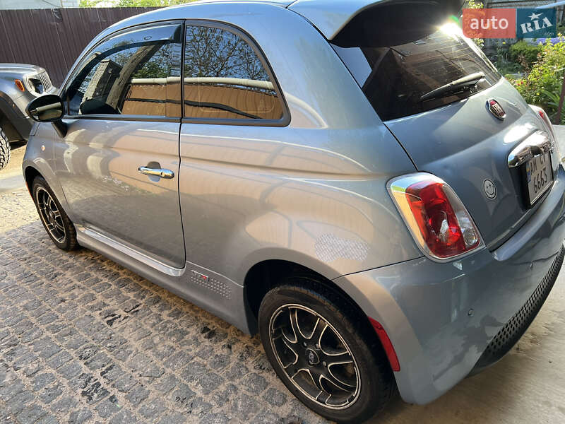 Хетчбек Fiat 500e 2014 в Житомирі