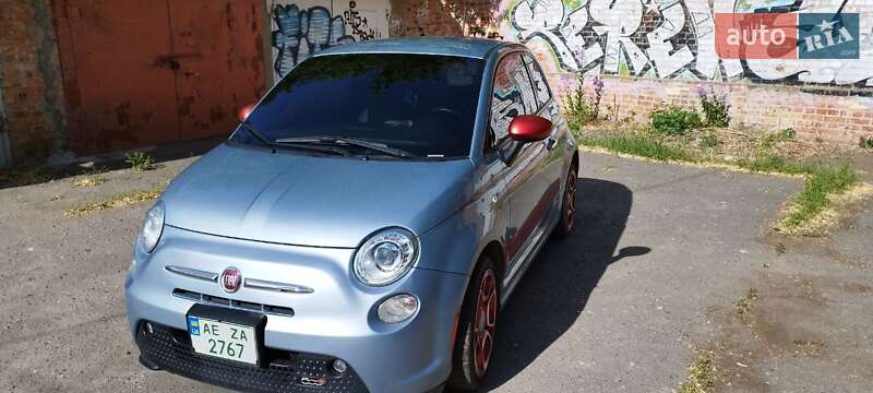 Хетчбек Fiat 500e 2015 в Дніпрі