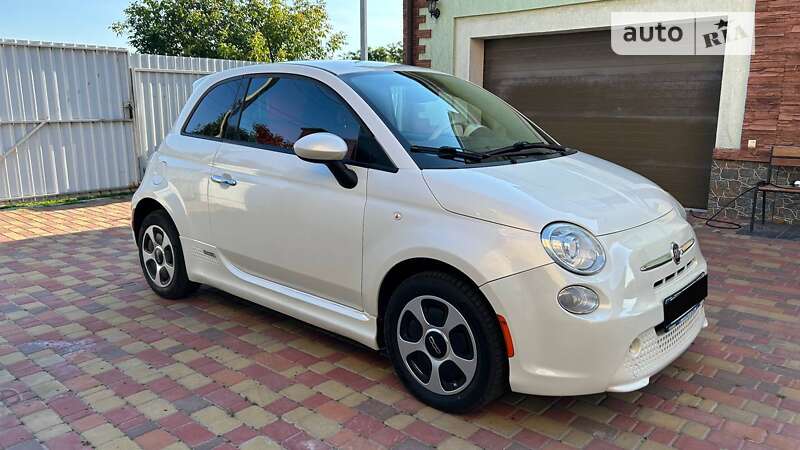 Хэтчбек Fiat 500e 2013 в Киеве