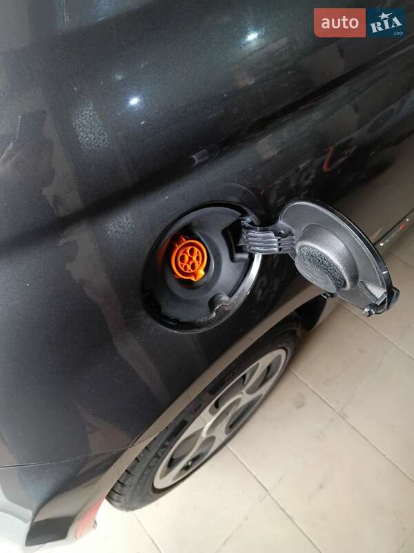 Хэтчбек Fiat 500e 2016 в Запорожье