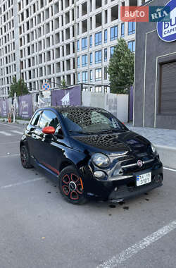 Хэтчбек Fiat 500e 2013 в 