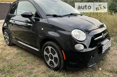 Хэтчбек Fiat 500e 2015 в Киеве