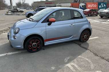 Хэтчбек Fiat 500e 2014 в 