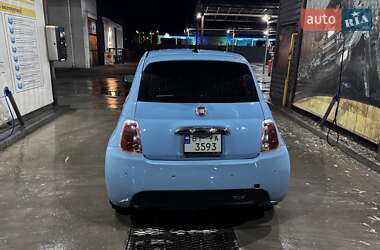 Хэтчбек Fiat 500e 2016 в 