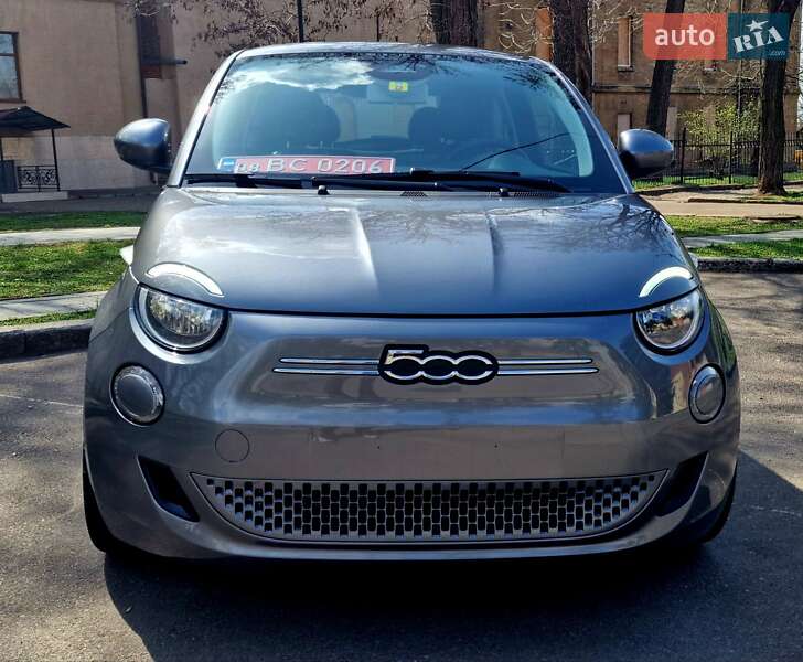 Хэтчбек Fiat 500e 2021 в Николаеве