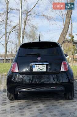 Хетчбек Fiat 500e 2017 в 