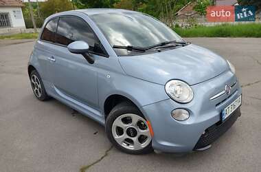 Хэтчбек Fiat 500e 2015 в 
